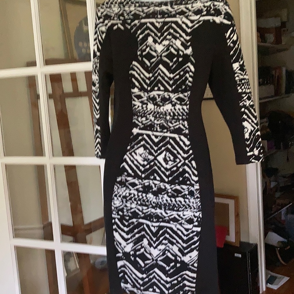 Stretchy dress - Picture 2 of 2